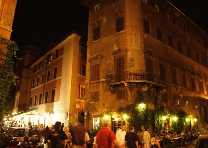 Della Pace, Classy & Charming - Renovated Rome